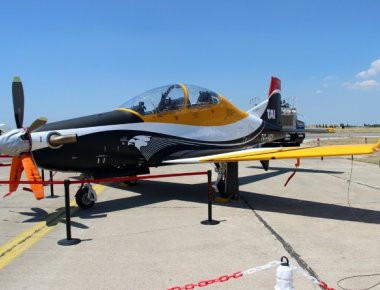 Το τουρκικό εξοπλισμένο αεροσκάφος Hurkus-C στο Le Bourget (βίντεο)